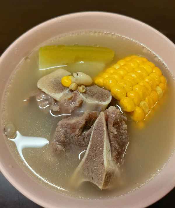 節(jié)瓜眉豆煲湯的做法、節(jié)瓜煲眉豆花生雞腳湯有什么功效