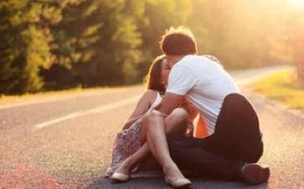 两人吵架了怎么和好_两人吵架了怎么和好的说说