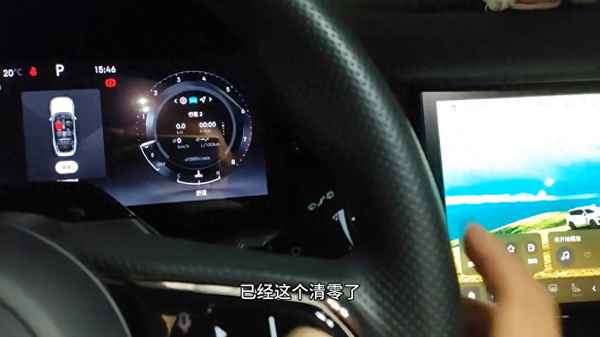 正常轎車100公里油耗多少(正常轎車100公里油耗多少升)