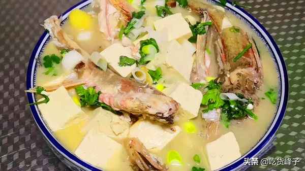 東北豆腐燉魚(yú)的家常做法,家常豆腐燉魚(yú)怎么做好吃