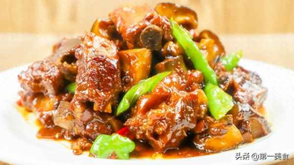 紅燒大排骨的做法家?！t燒大排骨的做法家常竅門(mén)