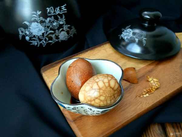 正宗五香茶葉蛋的做法(五香茶葉蛋的制作)