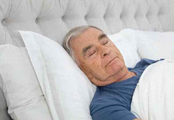 法定赡养老人的年龄和费用_女儿必须要赡养父母吗