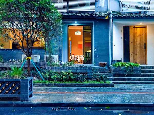 成都养老公寓包吃住(穷人养老10个小县城)