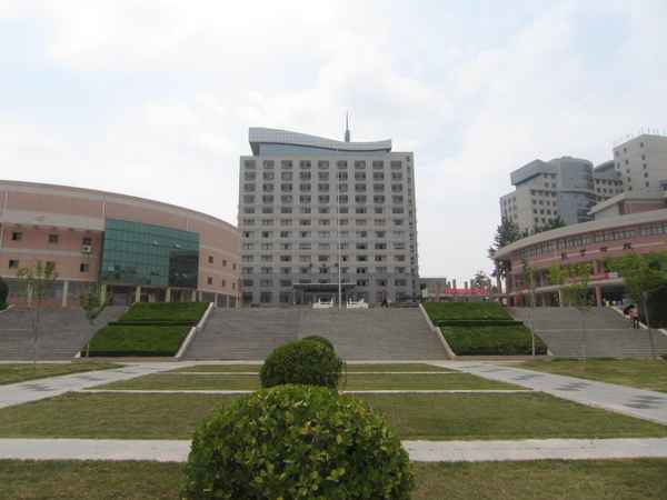 烟台财经学院在哪、烟台财经学院简介