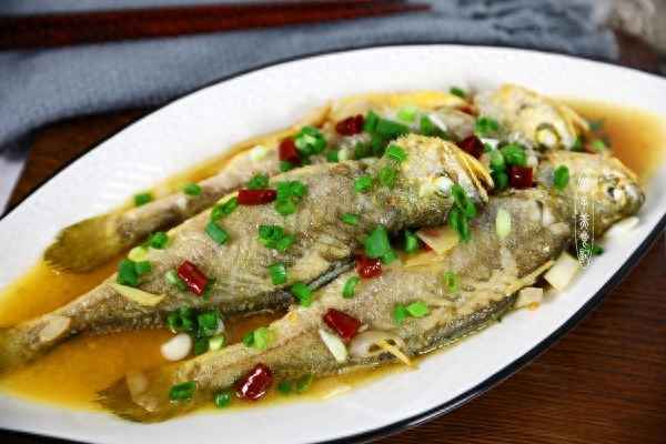 野生小黃魚的做法(野生小黃魚的做法和配料)