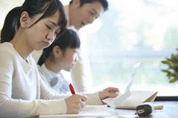 幼兒師范畢業后的自我鑒定;幼兒師范畢業自我鑒定200字