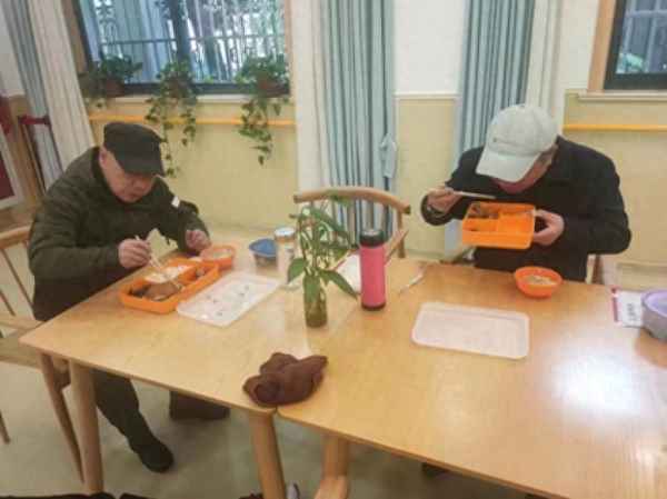 上钢新村养老院收费标准、上钢新村物业电话