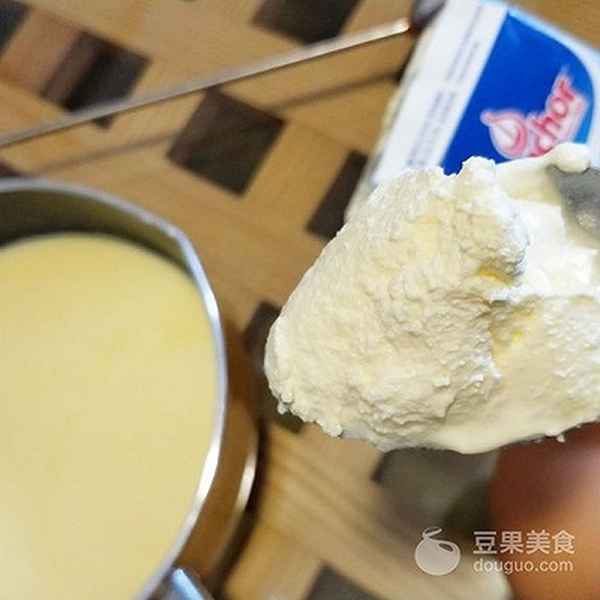 淡奶油打發(fā)成豆腐渣補救-淡奶油打發(fā)成豆腐渣補救方法