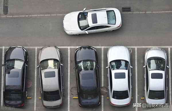 鑰匙插一半擰一半卡住了怎么辦、門鑰匙插一半進不進去原因