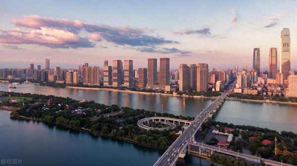 长沙房价大跌已成定局,2024年房子将迎来贬值潮