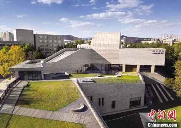 大連城堡航海博物館、大連城堡來歷
