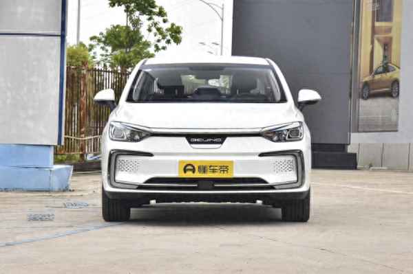 北京牌電車價格是多少-2萬一3萬電動轎車