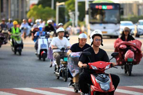 新能源電動車充電怎么充最好(電車慢充好還是快充好)
