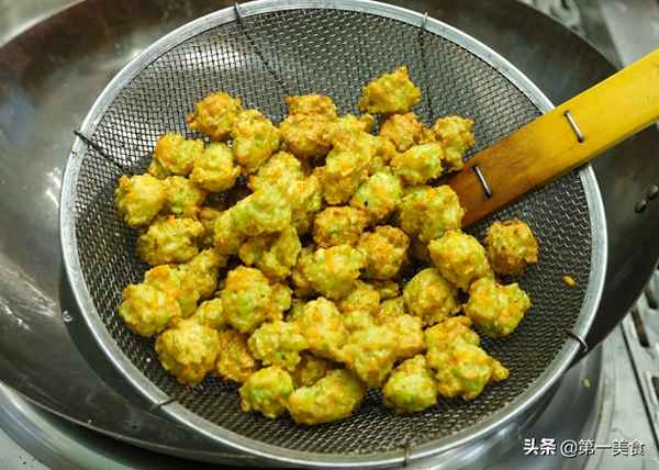 炸豆腐丸子的制作步驟—炸豆腐丸子怎樣做