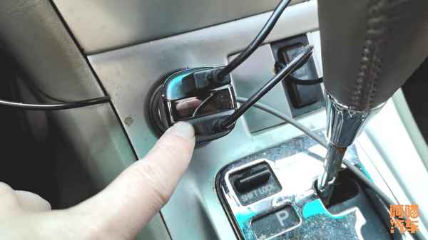 汽車啟停電池(汽車啟停電池電壓多少正常)