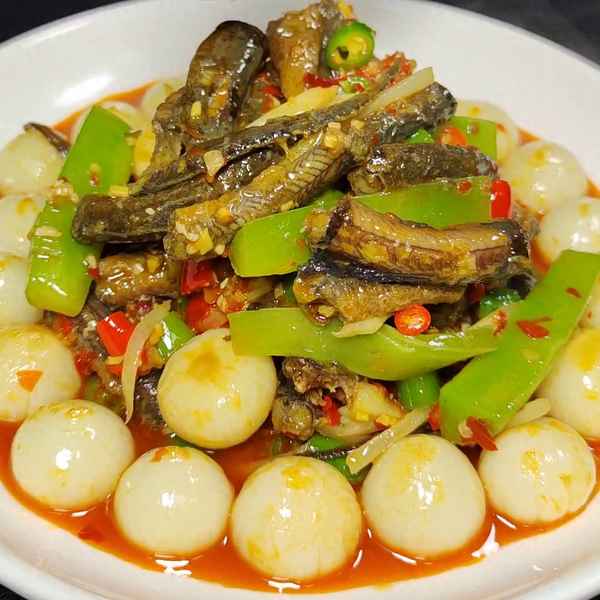 正宗的蒜燒魚(yú)的做法(蒜瓣燒魚(yú)的做法大全)