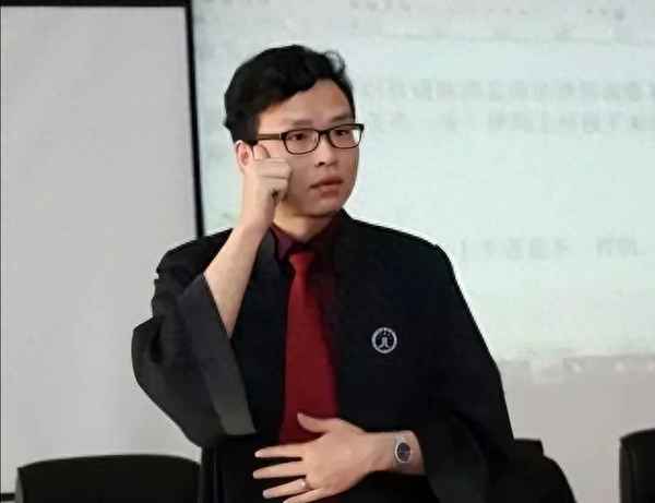 聋哑人手语吵架视频、聋哑人手语吵架视频素材
