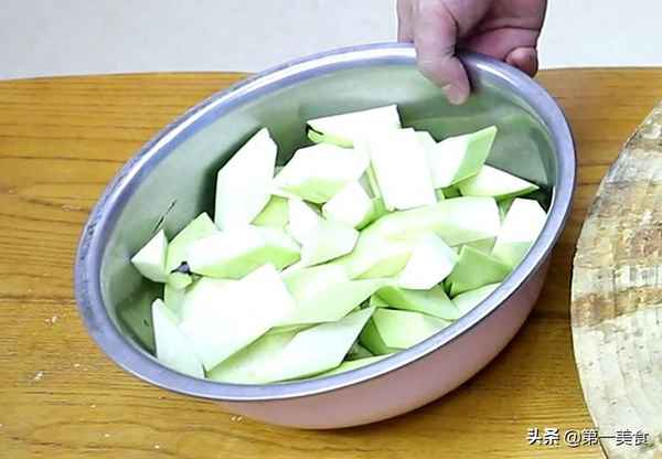 茄子燒肉怎樣做好吃-茄子燒肉怎么做才好吃