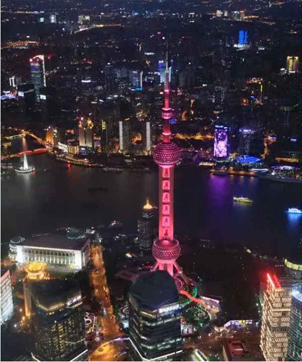 東方明珠塔的地理位置;東方明珠塔的美食推薦
