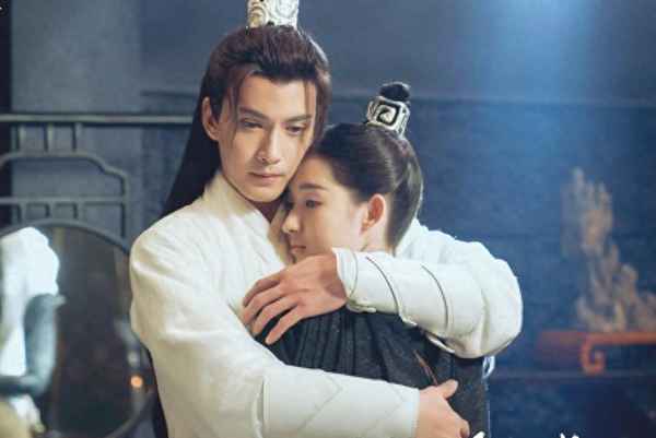 脉脉不得语上一句;脉脉不得语上一句古诗