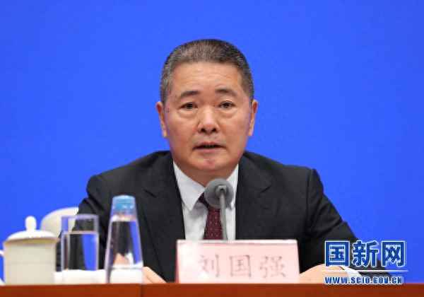 央行表态人民币贬值趋势、稳汇率的措施