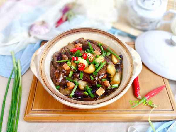 少油版咸魚茄子煲的做法,做茄子煲用什么咸魚做的