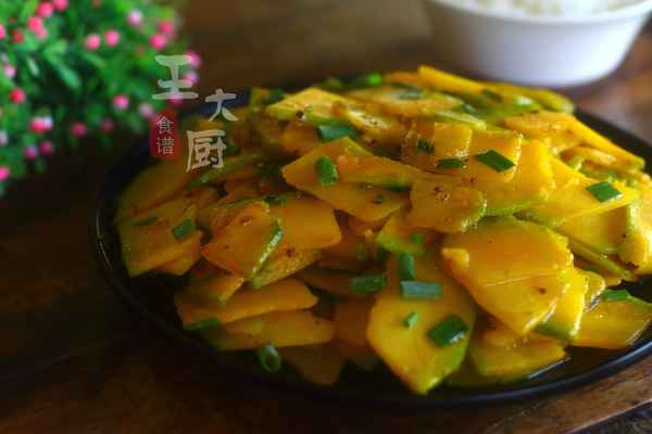 素炒南瓜的家常做法大全;素炒南瓜的家常做法大全視頻
