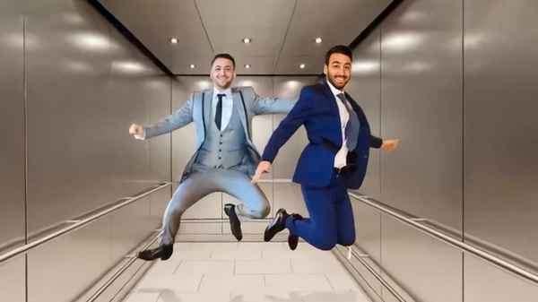 电梯落地时跳一下能救命吗、电梯落下的时候跳一下