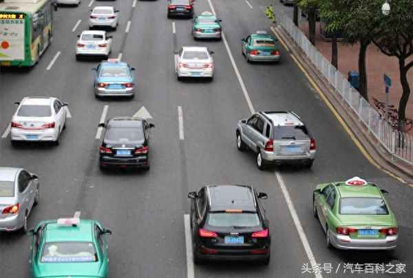 壓實線多少米內會被拍-怎么查某個路口拍不拍違章