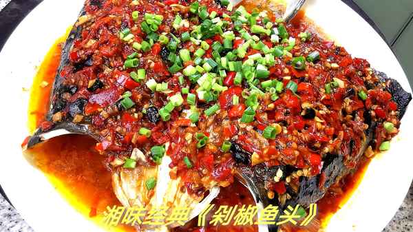 正宗的剁椒魚頭的做法_正宗剁椒魚頭的做法央視