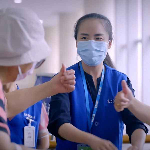 爸爸妈妈手语怎么表示(妈妈爸爸的手语)