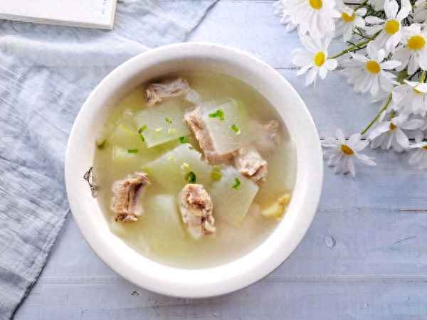 冬瓜排骨湯的用料和步驟-冬瓜排骨湯放什么佐料竅門