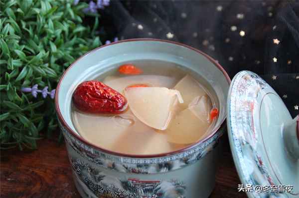 煮雪梨水的做法和功效,為什么咳嗽不建議喝梨燉冰糖