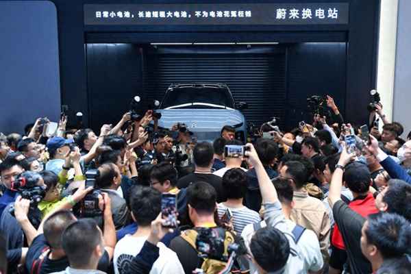 創新汽車,創新汽車公司