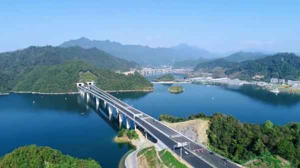 杭州到黄山旅游攻略【杭州到黄山一日游最佳路线】