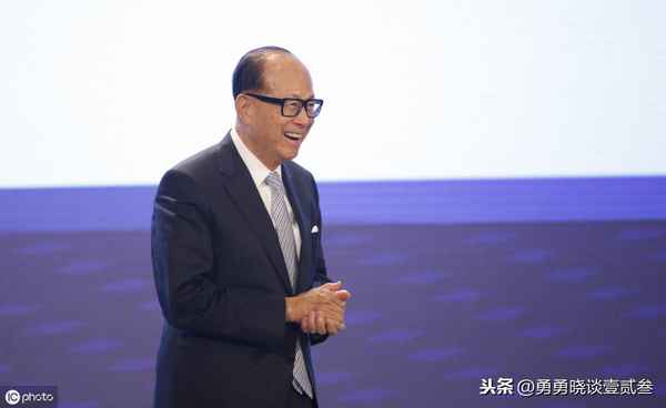 王健林拋售房產(chǎn)—王健林放棄房地產(chǎn)