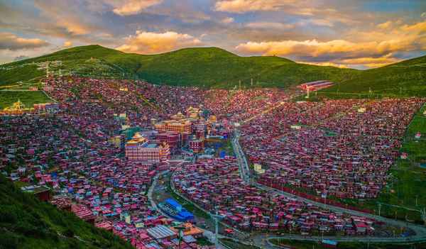 色达旅游景点介绍,色达旅游景点介绍图片欣赏