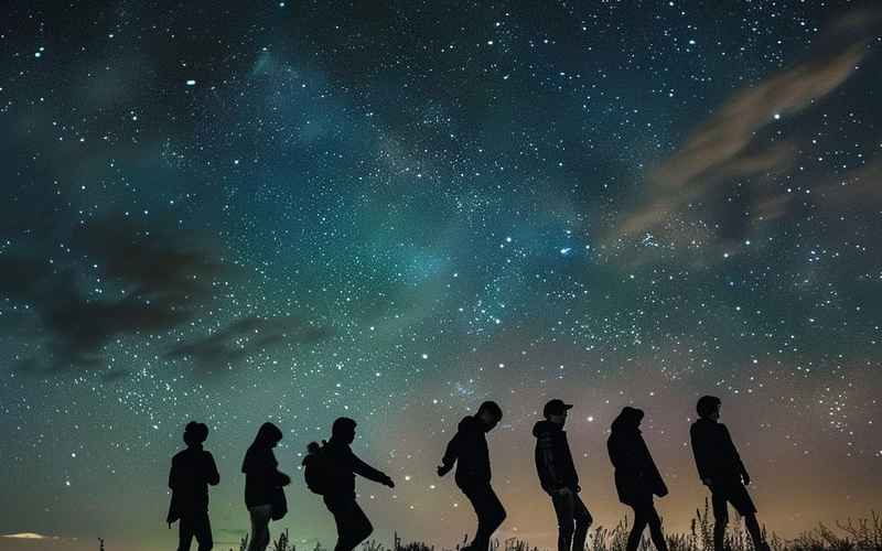 青春如歌，当以夏夜星辰赴你约此间风华不负年少