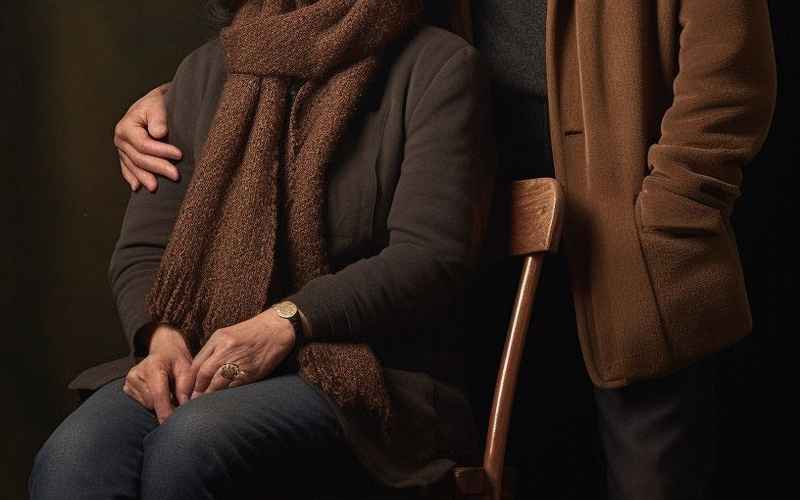 燕去巢空廿載情