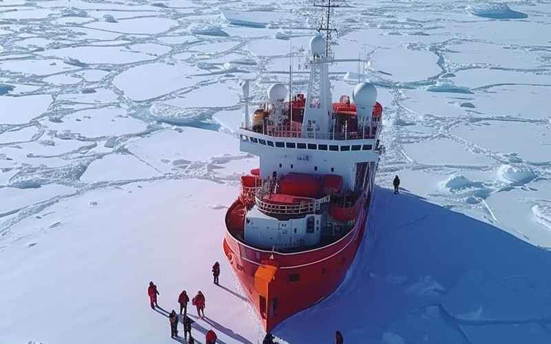 南北极之旅：极地探索启程