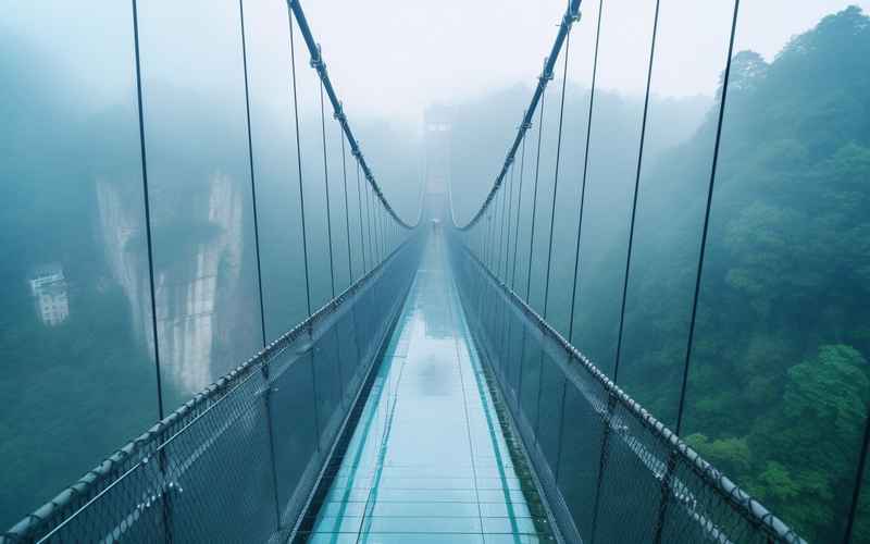 惊险刺激探秘张家界玻璃桥