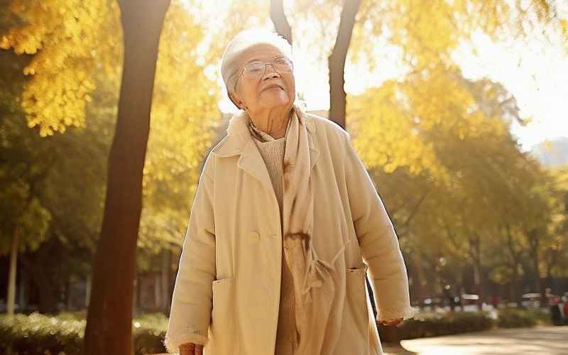 《一捧暖阳半日闲 温柔时光里慢慢喜欢》