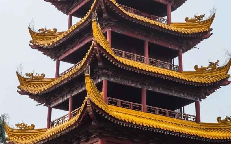 湖北黄鹤楼与东湖美景，感受千年的文化底蕴与自然风光