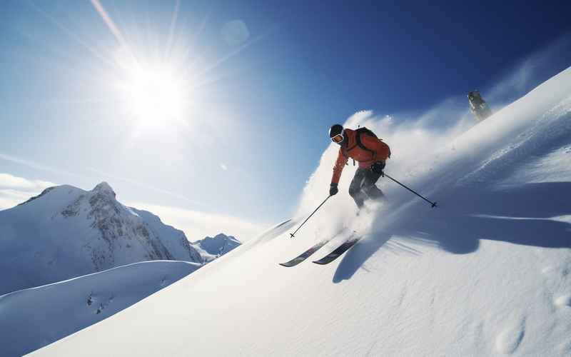 独自过年去古镇温泉滑雪适合