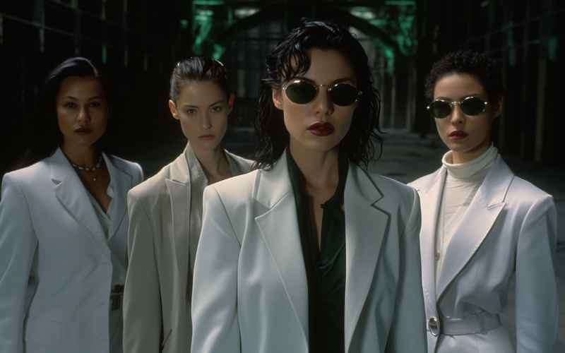 新世纪的边缘行者:2003都市迷影录 新世纪的边缘行者:2003都市迷影录