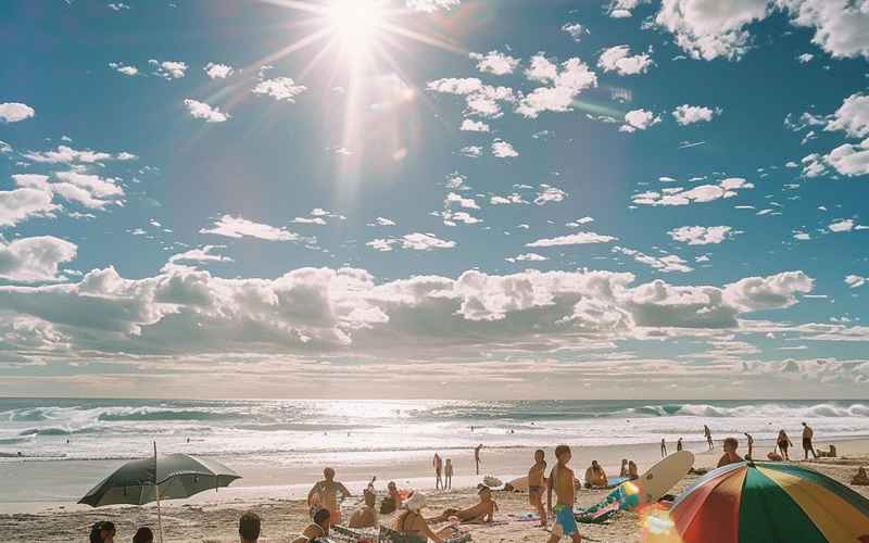 6月海滩与城市，尽情旅行