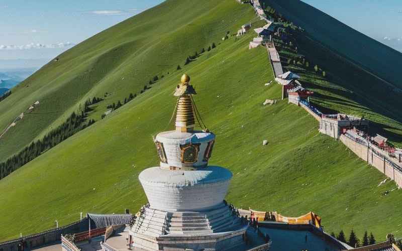 自驾游五台山经典路线,探秘佛教文化与自然风光 自驾游五台山经典路线,探秘佛教文化与自然风光