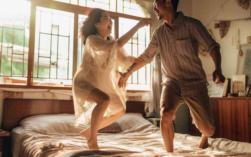 黎明归来：在爱与晨光中相守