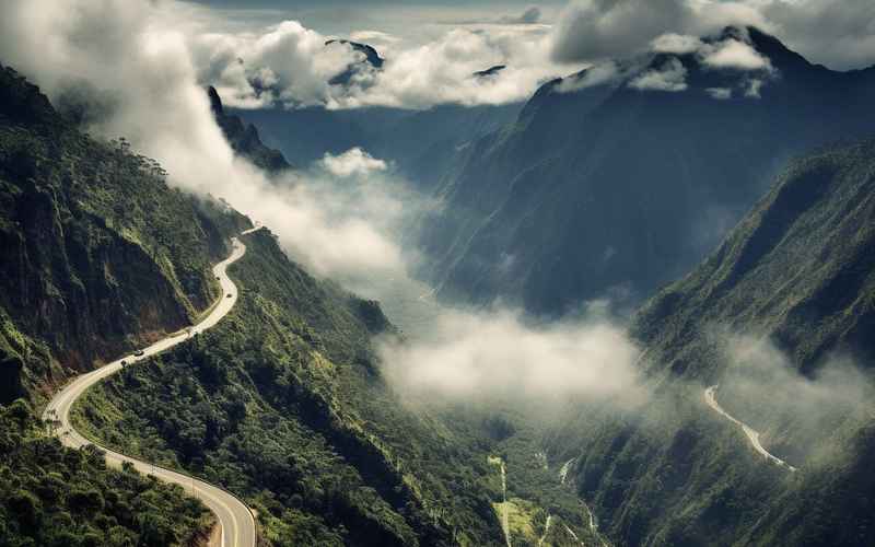 越轨探秘:沿途未知的秘境 越轨探秘:沿途未知的秘境